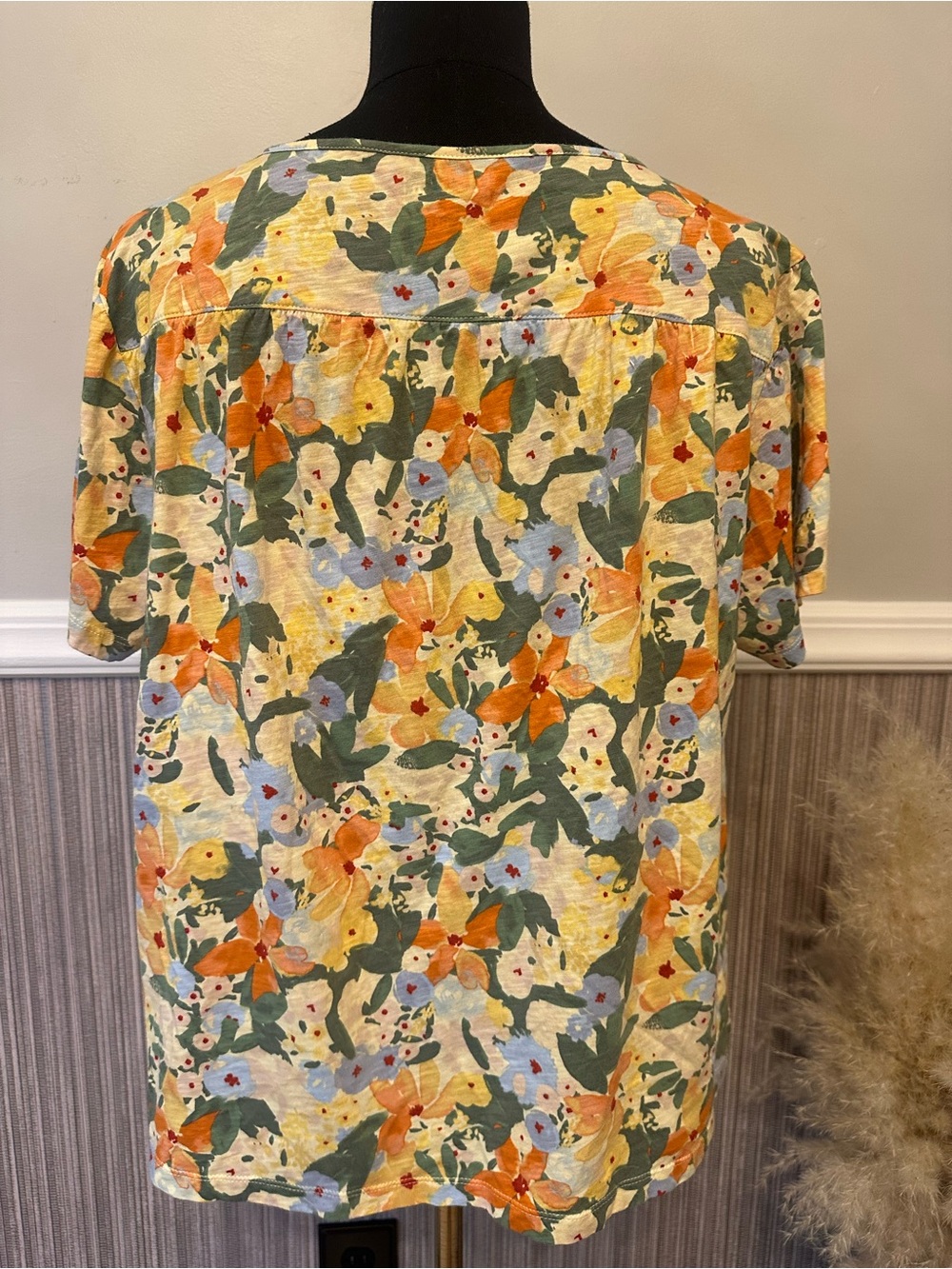 L.L.Bean XL Floral Short Sleeve Slub Knit Tee Top Cottagecore Garden Print - Picture 5 of 6